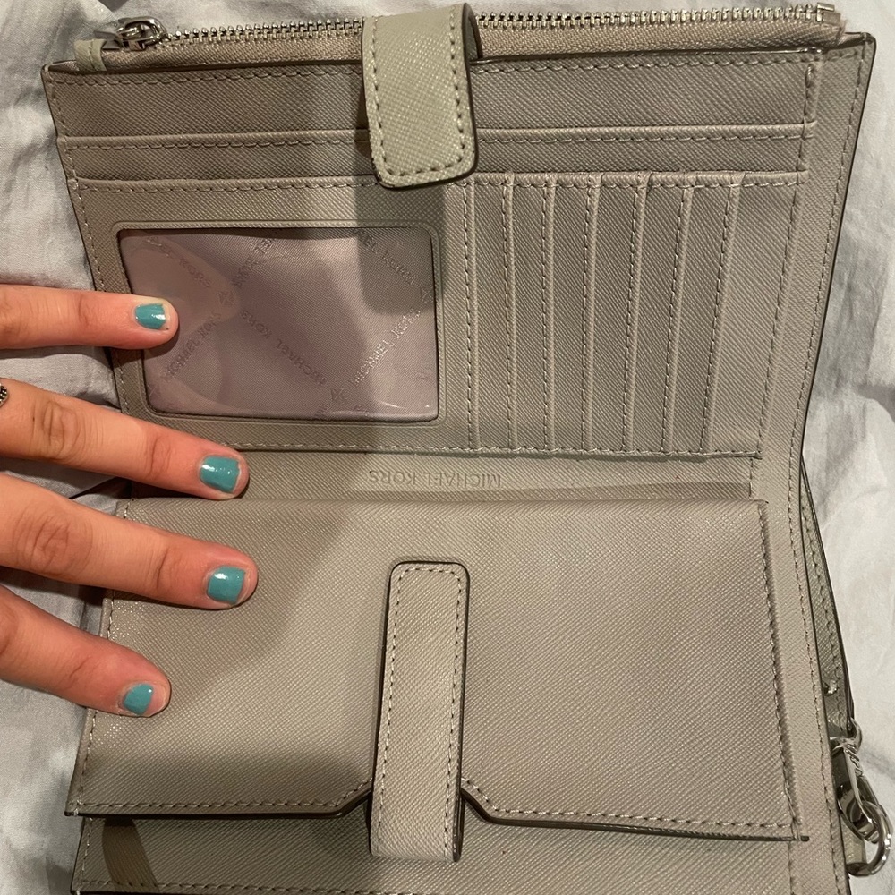 Adele Leather Smartphone Wallet Michael Kors - image 4